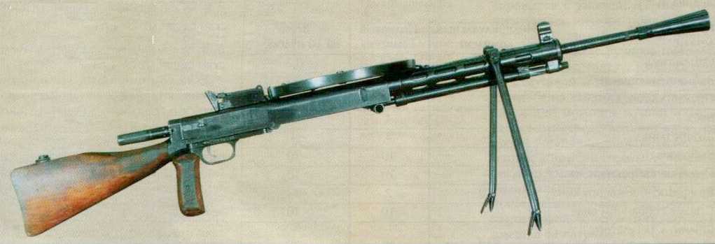 Модернизированный ручной пулемёт Дегтярева (ДПМ), принятый на вооружение в 1944 голу. Пулемет имел ряд конструктивных отличий от пулемёта ДП обр. 1927 г.